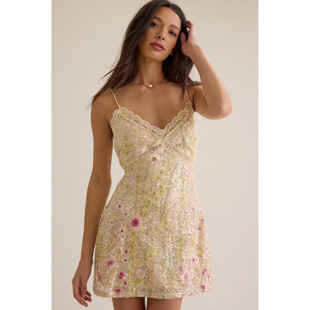 Altar'd State Floral Lace Sequin Mini Dress V-Neck Spaghetti Strap Size XSmall - Picture 6 of 14